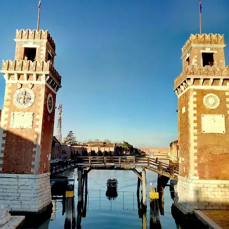 Apartment San Giorgio Degli Schiavoni *
